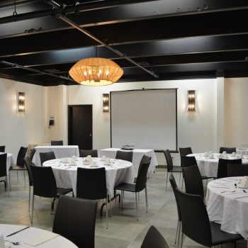 Petite salle de réunion à Saguenay - Rivière à Mars, idéale pour événements privés et professionnels