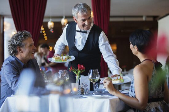 Restaurants européens: culture et traditions du service authentique