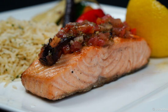 Tomahawk Grill is an absolute gem! The salmon was cooked to perfection—tender, flaky, and bursting with flavor.