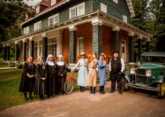 Village historique de Val-Jalbert, site emblématique du patrimoine au Saguenay